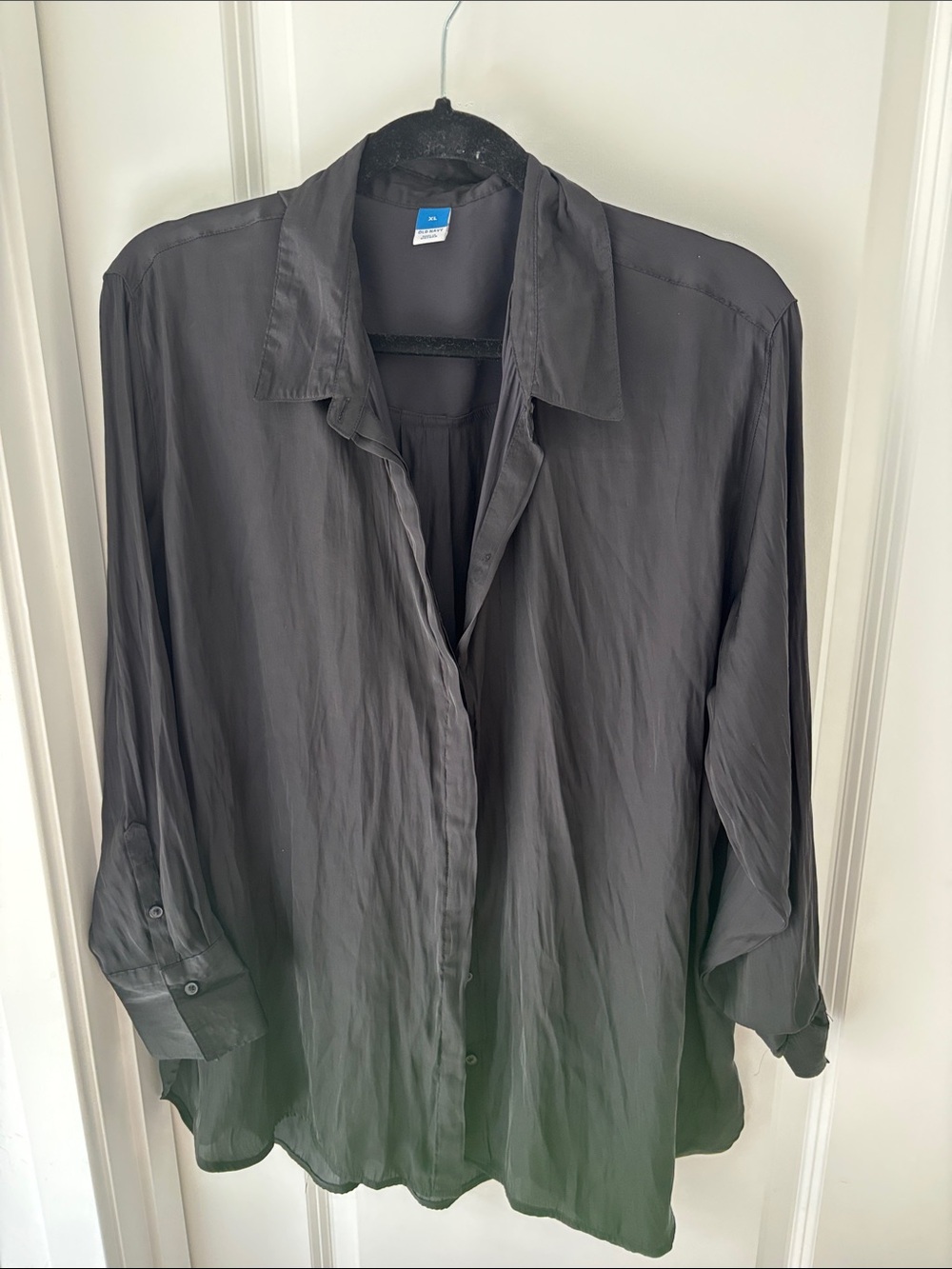 Women’s Black Long-Sleeve Button-Up 100% polyester shirt  size xl